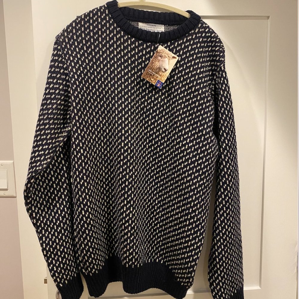 Guideboat Co. Nordeuropa Men's British Wool Sweater NWOT - L